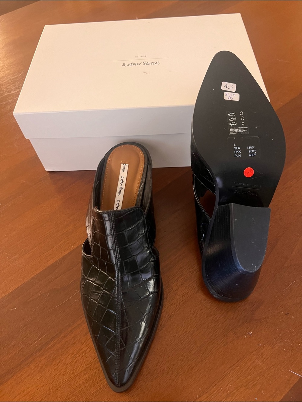 & Other Stories Black Croc Embossed Cutout Heeled Mules 39 - Picture 3 of 5